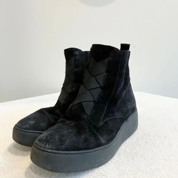 Wonders Fly Women’s 8 Black Ankle Boots 8332 Booties Suede Platform 38 Side Zip - Picture 7 of 11